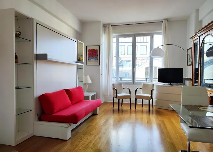 Daire 8 Elegant On Prestigious Franklin Roosevelt Avenue *